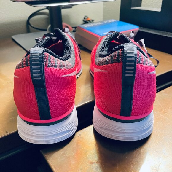 NEW Nike Flyknit Trainer Men's Shoes Flash Pink Grey Charcoal 6.5 US 532984-611 - Picture 2 of 15